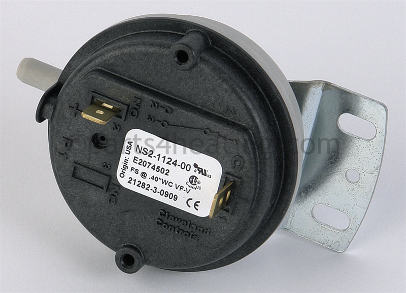 E2074502_2.jpg