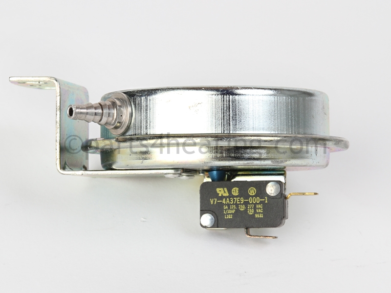 E2074501_4.JPG